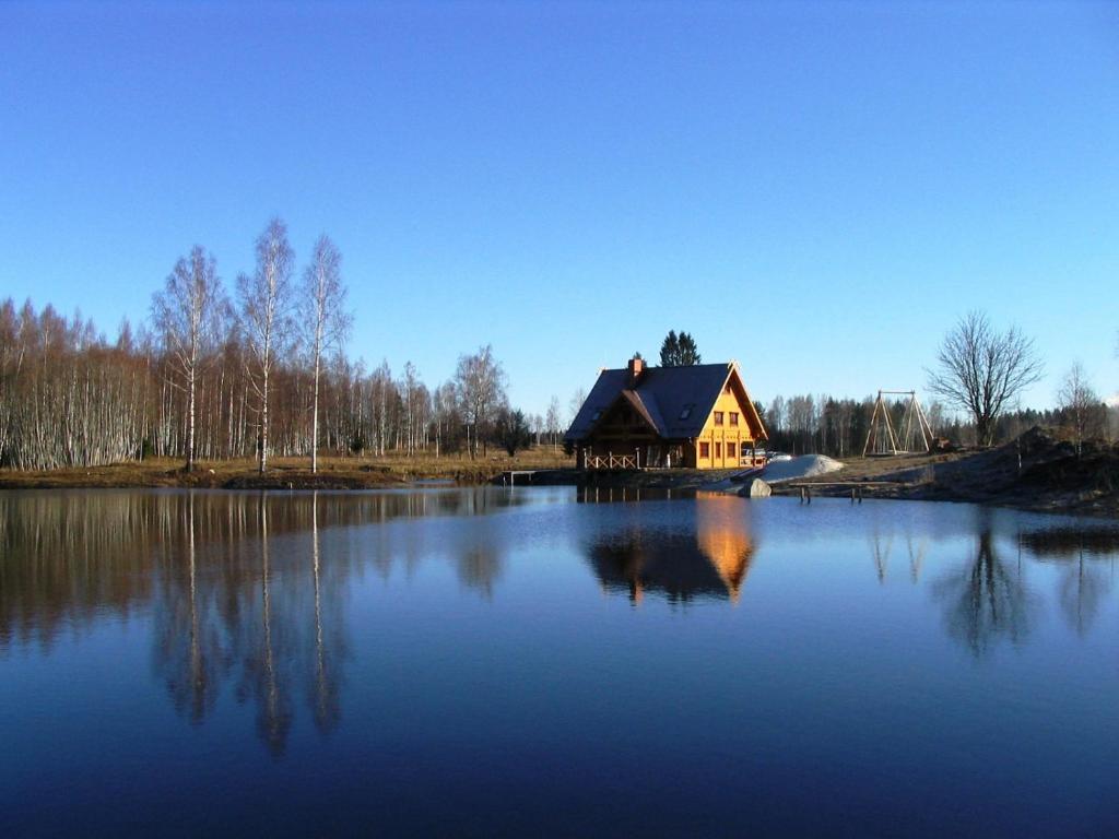 Отель Jaun-Ievinas Rauna Экстерьер фото